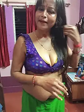 Little-Roshni stripchat live cam model