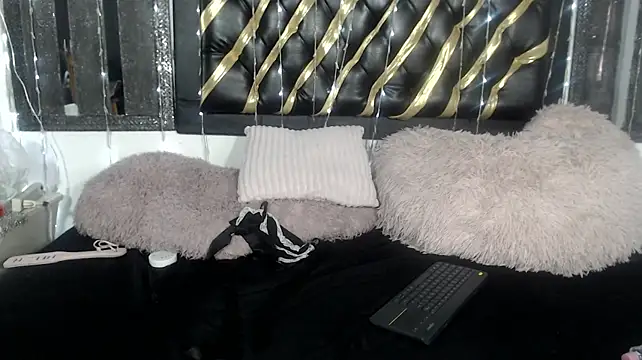 alexa_collins_ stripchat live cam model