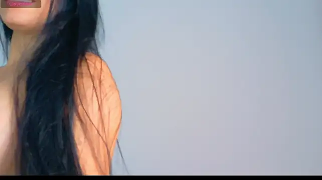 LunaraVelvett stripchat live cam model