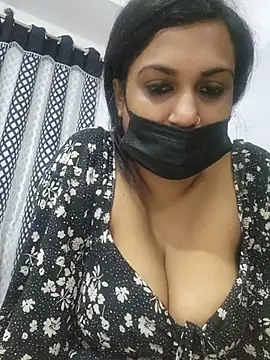 shreeni-jaiswa stripchat live cam model