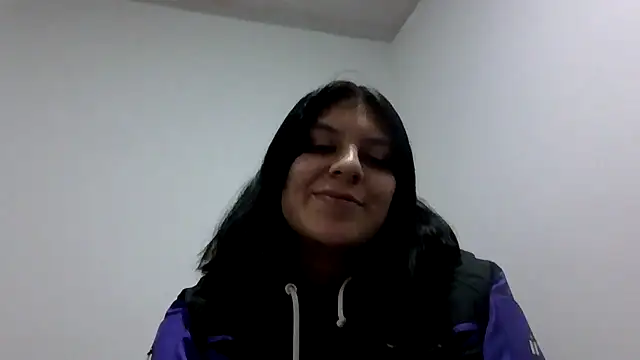 Kate-Pauhl stripchat live cam model