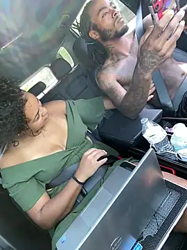 NativeFreakk stripchat live cam model