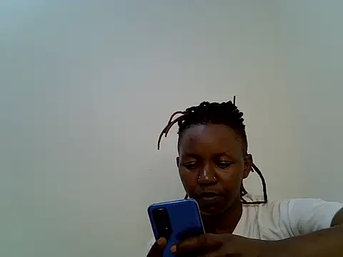 Sweetie2sharnel stripchat live cam model