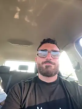 ildoge stripchat live cam model