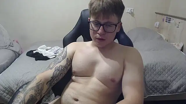 Maxxxgayboy stripchat live cam model