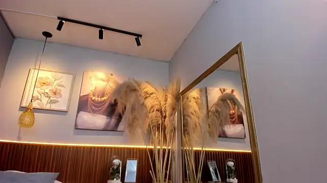 CARLAFERRERS stripchat live cam model