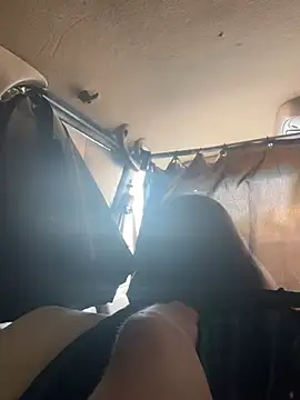 prekumstud stripchat live cam model
