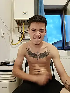 denysio89 stripchat live cam model