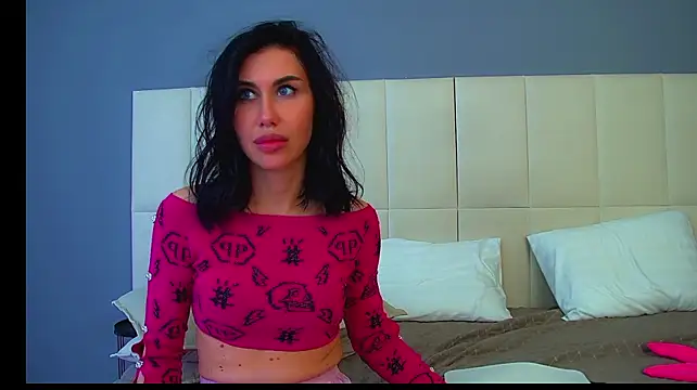 KaylaMous stripchat live cam model