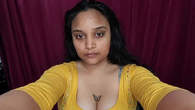 Pranita-68 stripchat live cam model