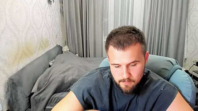 Vladik_b stripchat live cam model