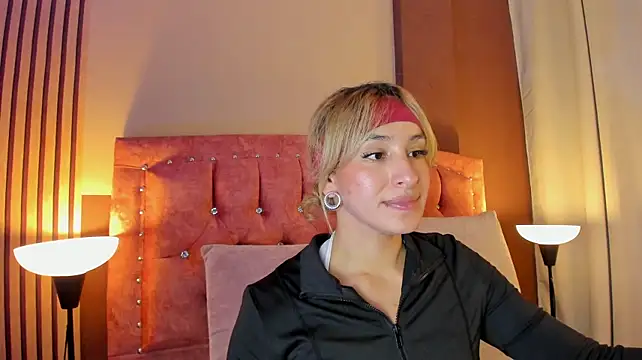 sensual_fer stripchat live cam model