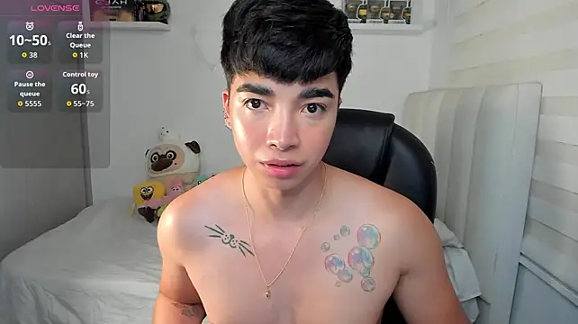 santy7v7 stripchat live cam model