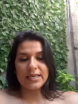 elena_jonees stripchat live cam model