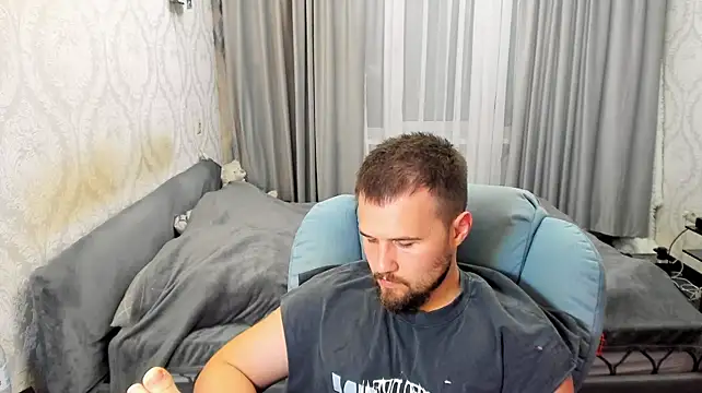 Vladik_b stripchat live cam model
