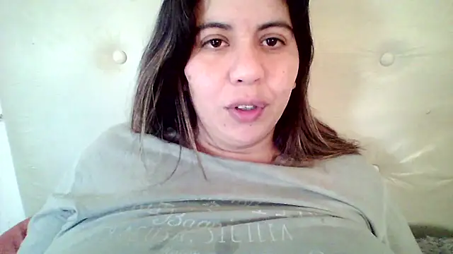 Benditofetiche stripchat live cam model