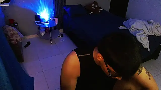 Mr_yisuzz stripchat live cam model