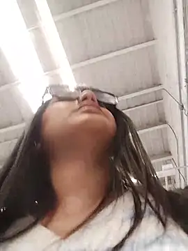 Emily-7 stripchat live cam model