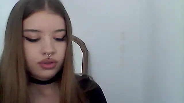 MollyHotTeen stripchat live cam model