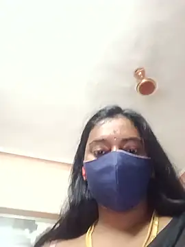 laxi_tamilponnu stripchat live cam model