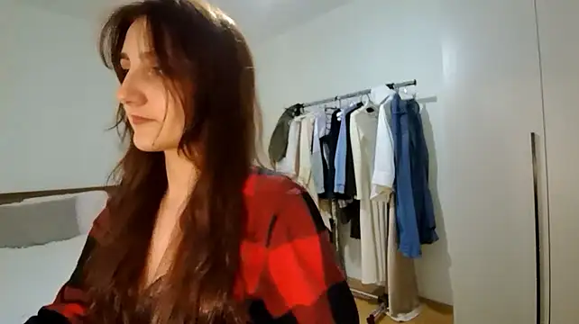 Sara_Rudeus stripchat live cam model