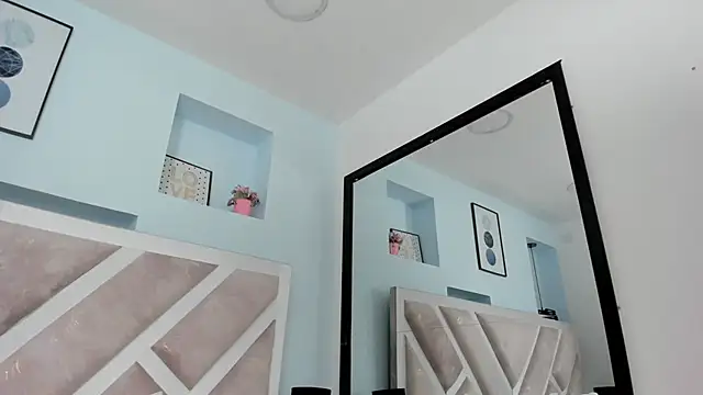 Raquel_moore stripchat live cam model