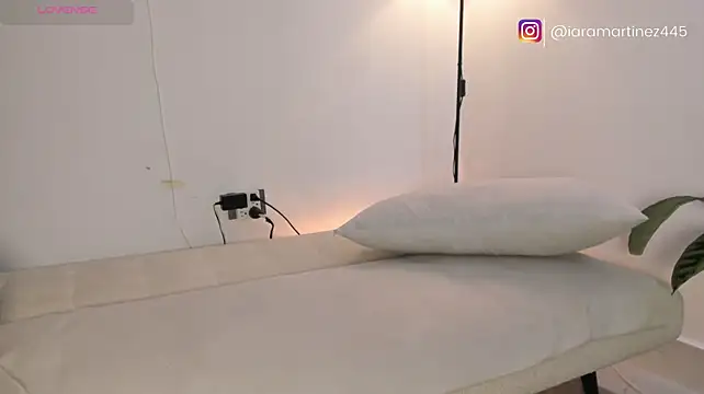 iara_martinez stripchat live cam model