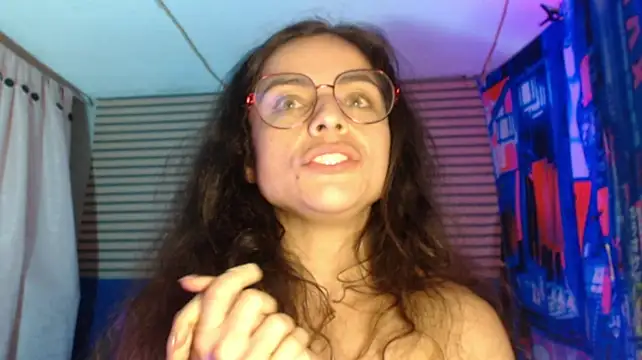 rosse_2504 stripchat live cam model