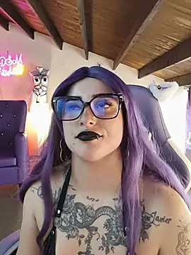 LilithDark666 stripchat live cam model