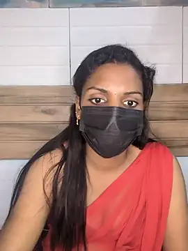 tamil_Riya143 stripchat live cam model