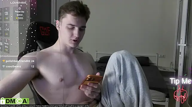 WizLoverr stripchat live cam model