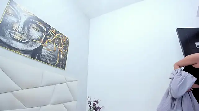 lunaasmithh stripchat live cam model