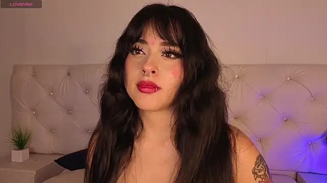 Elena_Tylor stripchat live cam model