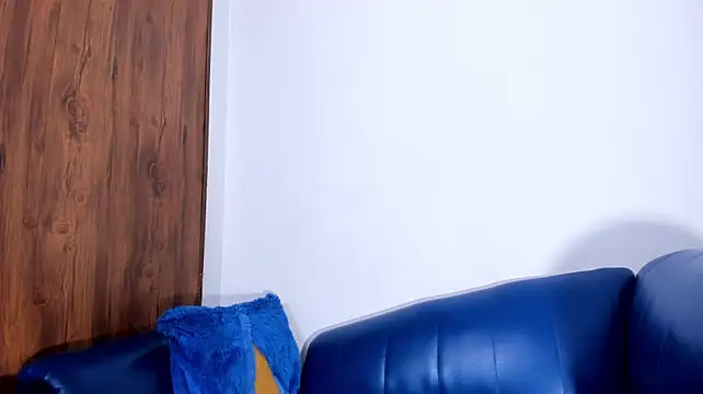 littlecum18 stripchat live cam model