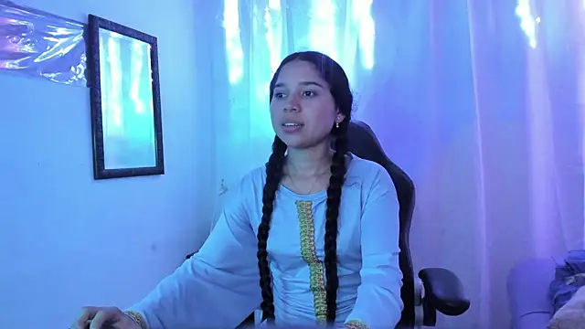 Milly-Way stripchat live cam model