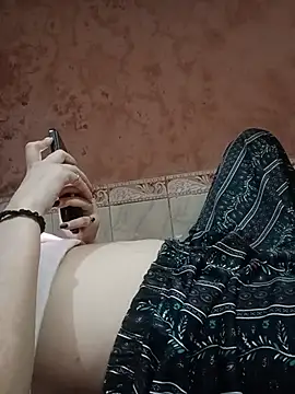 Santoshi7080 stripchat live cam model