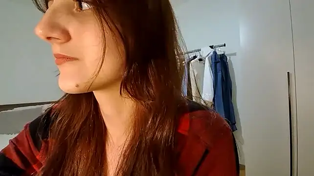 Sara_Rudeus stripchat live cam model