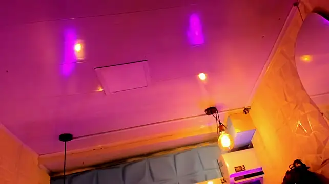 EmmyTorner stripchat live cam model