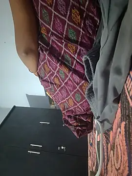 tamil_kanavukanni stripchat live cam model