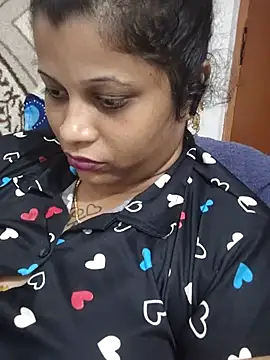 Jillukutty143 stripchat live cam model