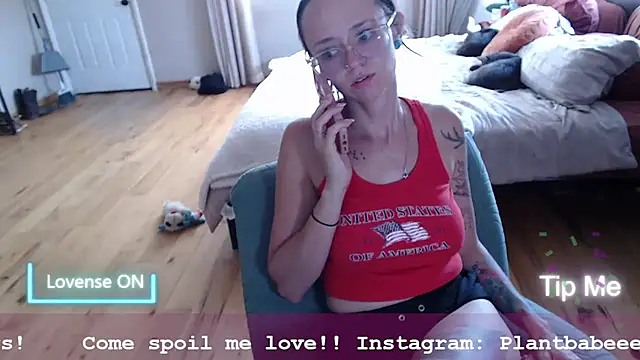 Plantbabeee stripchat live cam model