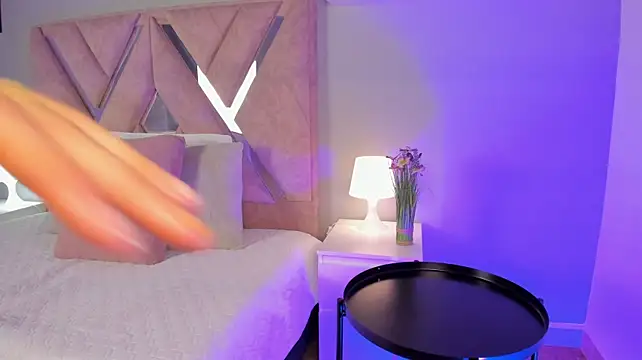 nova_silk stripchat live cam model