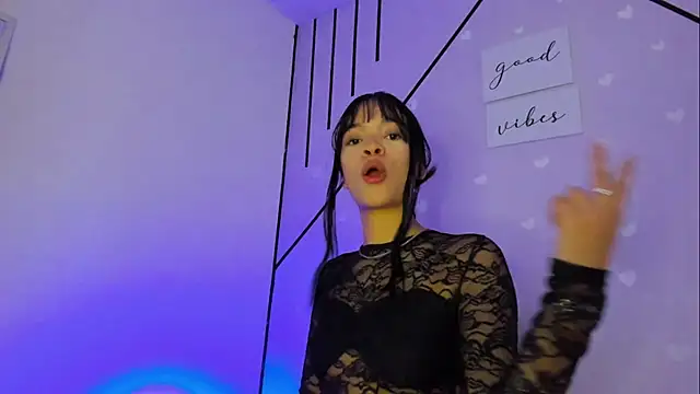 AmaiaHarpper stripchat live cam model