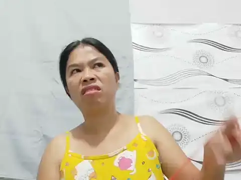 Hotpinaymorena stripchat live cam model