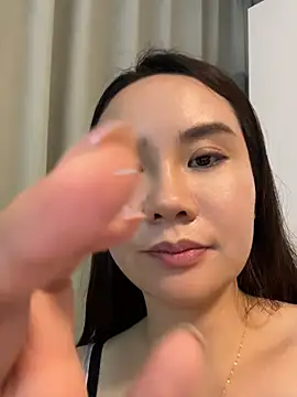 Yanyan-918 stripchat live cam model