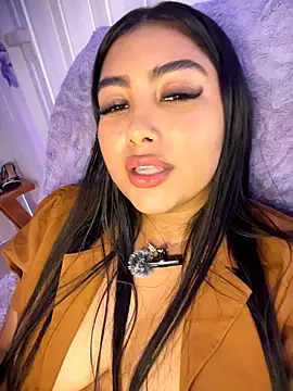 NatashaBrown12 stripchat live cam model