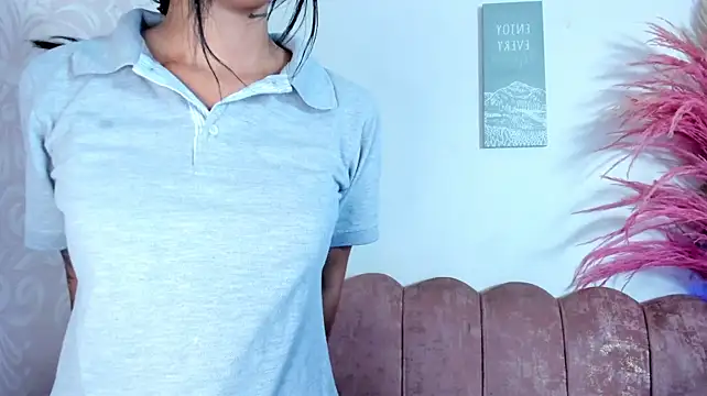 KittyNicolle stripchat live cam model
