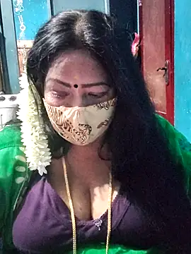 maniisha stripchat live cam model
