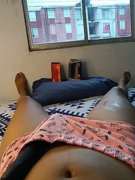 Karii-R stripchat live cam model