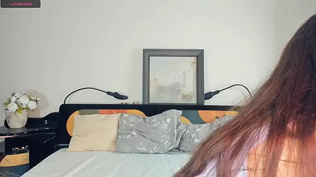 shape_of_you stripchat live cam model